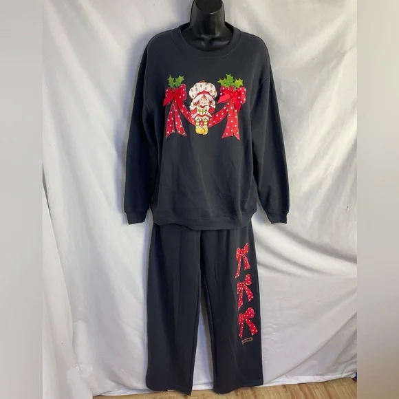 NWT Strawberry Shortcake Dark Grey 2 Piece Sweatsuit TikTok Famous/Viral Trend - Picture 3 of 12